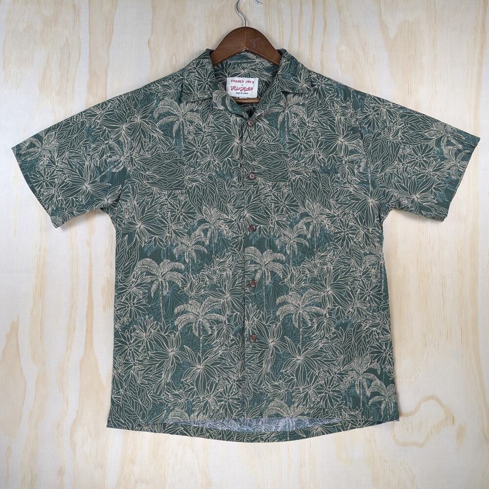 Trader Joe's x Hilo Hattie Men's Small Hawaiian Aloha Shirt Green Cotton Hawaii
